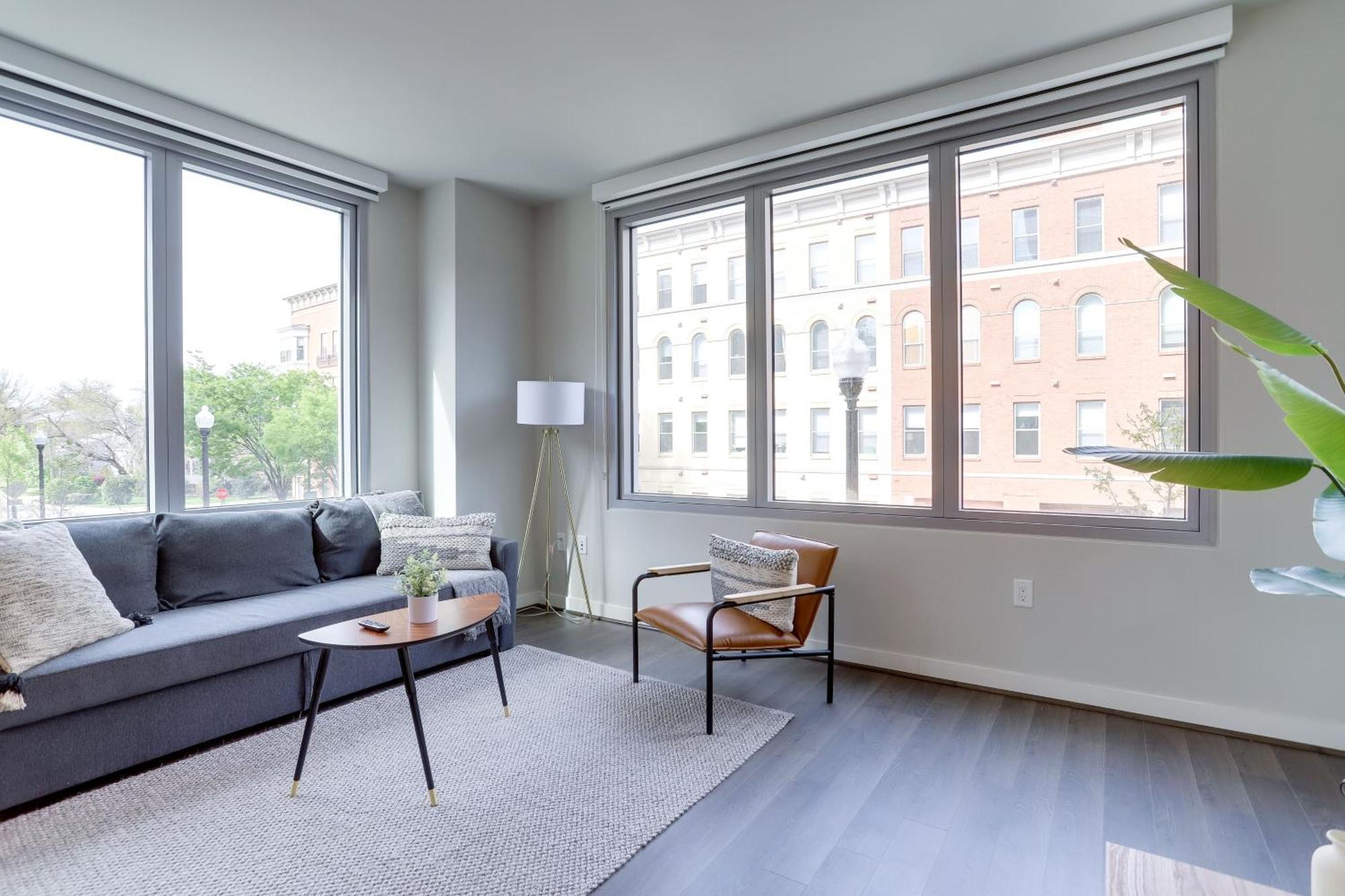Stylish Condo At Clarendon With Rooftop Views Arlington Exterior photo